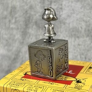 Hallmark Peanuts '5 Decades Of‎ Lucy' Gallery Pewter Figurine 2"